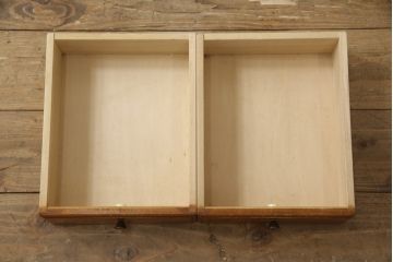 中古　横浜クラシック家具　ダニエル(Daniel)　スパニッシュシリーズ　S-301　艶のある木肌と品のある佇まいが美しいライティングビューロー(簿記机、ワークデスク、収納棚、戸棚、キャビネット、引き出し、在宅ワーク用、在宅用)(R-069941)