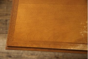 中古　横浜クラシック家具　ダニエル(Daniel)　スパニッシュシリーズ　S-301　艶のある木肌と品のある佇まいが美しいライティングビューロー(簿記机、ワークデスク、収納棚、戸棚、キャビネット、引き出し、在宅ワーク用、在宅用)(R-069941)