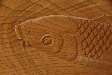 和製ビンテージ　高級品　欅(ケヤキ)材　井波彫刻　斉藤光洋作　1枚板　迫力ある彫刻が素晴らしい漆塗り枠の衝立て(つい立て、衝い立て、仕切り、パーテーション、一枚板、ヴィンテージ)(定価約180万円)(R-069943)