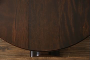 中古　美品　九州民芸家具　大人の落ち着きのある空間づくりにおすすめの小さなバタフライサイドテーブル(バタフライテーブル、ラウンドテーブル、ゲートレッグテーブル、ダイニングテーブル、丸テーブル、食卓、2人掛け、二人掛け)(R-069948)