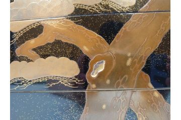 平安　俊勝　大胆に描かれた老松の高蒔絵が美しい五段重箱&重台セット(二段重、三段重、共箱付き、漆器、お重)(R-069956)