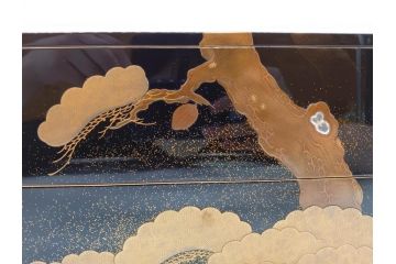 平安　俊勝　大胆に描かれた老松の高蒔絵が美しい五段重箱&重台セット(二段重、三段重、共箱付き、漆器、お重)(R-069956)