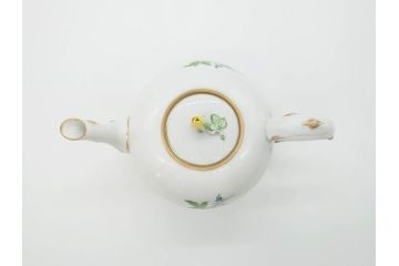 ドイツ　マイセン　Meissen　ベーシックフラワー　二つ花　花の装飾が素敵なティーポット(洋食器)(R-069961)