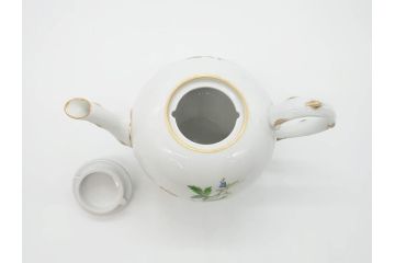 ドイツ　マイセン　Meissen　ベーシックフラワー　二つ花　花の装飾が素敵なティーポット(洋食器)(R-069961)