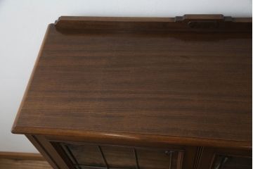 中古　美品　神戸元町欧風家具メープル不二屋製　マホガニー材の高級キャビネット(収納棚、戸棚)(R-069966)