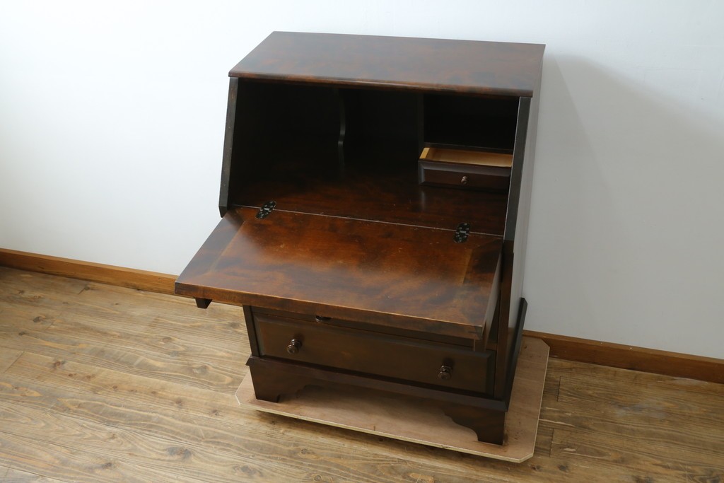 中古　北海道民芸家具　シンプルなデザインが魅力のライティングビューロー　(R-069967)