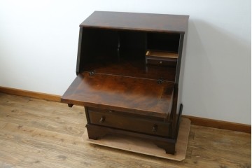 中古　北海道民芸家具　シンプルなデザインが魅力のライティングビューロー　(R-069967)