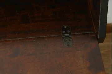 中古　北海道民芸家具　シンプルなデザインが魅力のライティングビューロー　(R-069967)