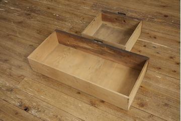 和製アンティーク　上手物!!　前面欅(ケヤキ)材　重厚感のある佇まいが魅力の松本帳場箪笥(時代箪笥、和箪笥、収納タンス、整理たんす、引き出し)(R-069971)