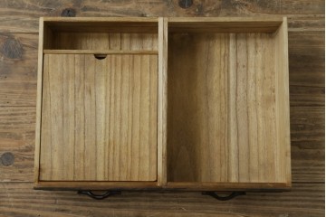 和製アンティーク　高級品!!　指物工芸　内部桐材　上品かつシックな佇まいの総黒柿くじゃく杢の裁縫箱　(R-069973)