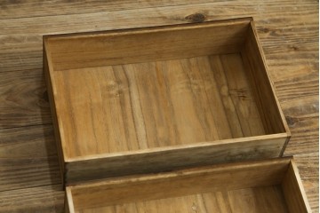 和製アンティーク　高級品!!　指物工芸　内部桐材　上品かつシックな佇まいの総黒柿くじゃく杢の裁縫箱　(R-069973)