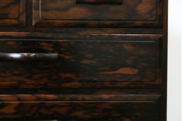 和製アンティーク　高級品!!　指物工芸　内部桐材　上品かつシックな佇まいの総黒柿くじゃく杢の裁縫箱　(R-069973)