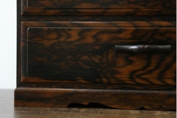 和製アンティーク　高級品!!　指物工芸　内部桐材　上品かつシックな佇まいの総黒柿くじゃく杢の裁縫箱　(R-069973)