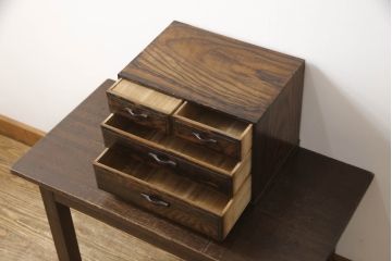 和製アンティーク　高級品!!　指物工芸　内部桐材　上品かつシックな佇まいの総黒柿くじゃく杢の裁縫箱(針箱、ソーイングボックス、小引き出し、小物収納)(R-069973)