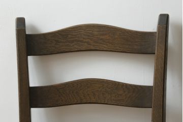 中古　美品　永田良介商店　神戸洋家具　落ち着きのあるシックな佇まいが魅力のラダー型ダイニングチェア2脚セット(食堂椅子、ラダーバックチェア、ワークチェア、板座チェア、イス)(R-069990)