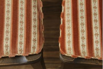中古　美品　永田良介商店　神戸洋家具　落ち着きのあるシックな佇まいが魅力のラダー型ダイニングチェア2脚セット(食堂椅子、ラダーバックチェア、ワークチェア、板座チェア、イス)(R-069990)