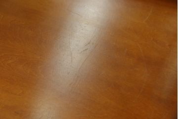 中古　横浜クラシック家具　ダニエル(Daniel)　アーリーアメリカン　A-214　温かみのある空間を演出するガラスケース(飾り棚、キュリオケース、コレクションケース、キャビネット)(定価約67万円)(R-069992)