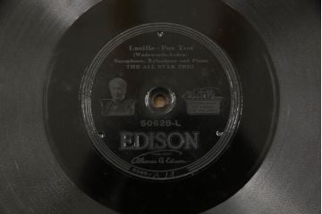 アメリカアンティーク　激レア　希少　エジソン社　チッペンデールC-19型　エジソンディスク フォノグラフ(EDISON DISC PHONOGRAPH)　ディスク式蓄音機(レコードプレイヤー、エジソン研究所モデル)(R-069995)