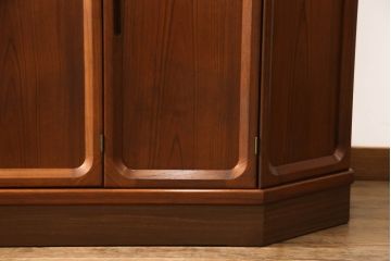 和製ビンテージ　希少品　ナショナル(National)家具製作所　チーク材　クラシックな佇まいが魅力の照明付き二段重ねキャビネット(収納棚、飾り棚、戸棚、食器棚、カップボード、ヴィンテージ)(R-069996)