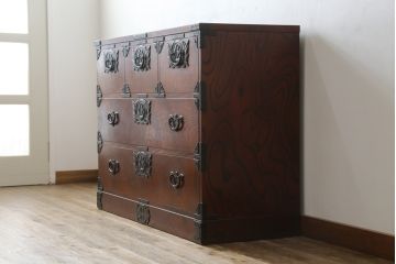 中古　岩谷堂箪笥　力強い杢目と重厚感ある金具が魅力の和箪笥(整理箪笥、衣装タンス、収納たんす、引き出し、サイドボード、サイドチェスト)(R-069997)
