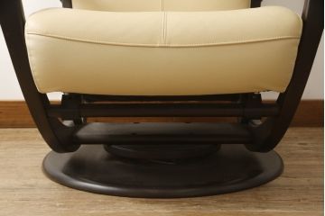 中古　美品　カリモク家具(karimoku)オリジナルブランド　限定店舗のみ取扱品　ディレトーレ(Direttore)　1人掛けソファ(パーソナルソファ、一人掛け、1P、アームチェア、回転椅子、イス)(R-070006)