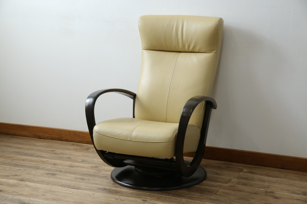 中古　美品　カリモク家具(karimoku)オリジナルブランド　限定店舗のみ取扱品　ディレトーレ(Direttore)　1人掛けソファ(R-070006)