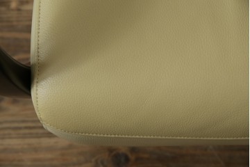 中古　美品　カリモク家具(karimoku)オリジナルブランド　限定店舗のみ取扱品　ディレトーレ(Direttore)　1人掛けソファ(R-070006)