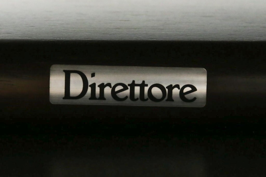 中古　美品　カリモク家具(karimoku)オリジナルブランド　限定店舗のみ取扱品　ディレトーレ(Direttore)　1人掛けソファ(R-070006)