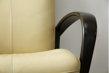 中古　美品　カリモク家具(karimoku)オリジナルブランド　限定店舗のみ取扱品　ディレトーレ(Direttore)　1人掛けソファ(R-070006)