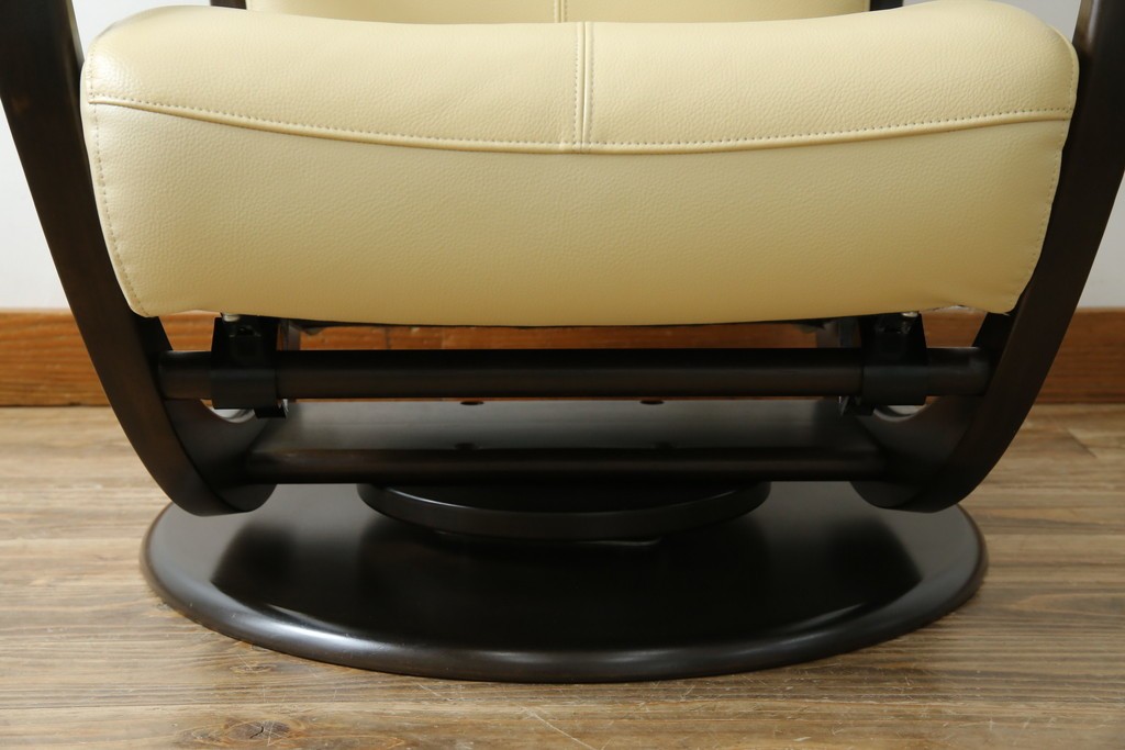 中古　美品　カリモク家具(karimoku)オリジナルブランド　限定店舗のみ取扱品　ディレトーレ(Direttore)　1人掛けソファ(R-070006)