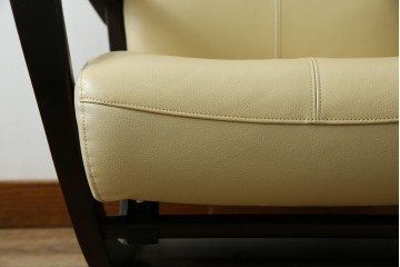 中古　美品　カリモク家具(karimoku)オリジナルブランド　限定店舗のみ取扱品　ディレトーレ(Direttore)　1人掛けソファ(R-070006)