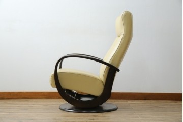 中古　美品　カリモク家具(karimoku)オリジナルブランド　限定店舗のみ取扱品　ディレトーレ(Direttore)　1人掛けソファ(R-070006)