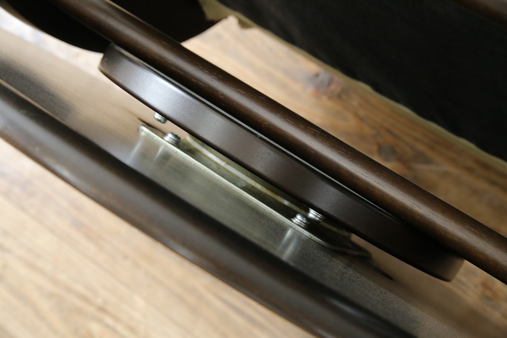 中古　美品　カリモク家具(karimoku)オリジナルブランド　限定店舗のみ取扱品　ディレトーレ(Direttore)　1人掛けソファ(R-070006)