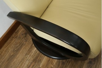 中古　美品　カリモク家具(karimoku)オリジナルブランド　限定店舗のみ取扱品　ディレトーレ(Direttore)　1人掛けソファ(R-070006)