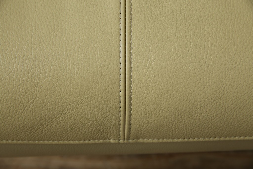 中古　美品　カリモク家具(karimoku)オリジナルブランド　限定店舗のみ取扱品　ディレトーレ(Direttore)　1人掛けソファ(R-070006)