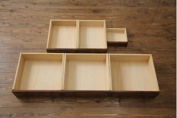和製ビンテージ　国産　民芸家具　古潭シリーズ　クラシカルな佇まいが魅力のライティングビューロー(簿記机、ワークデスク、在宅用、在宅ワーク用、引き出し、収納棚、戸棚、ヴィンテージ)(R-070007)