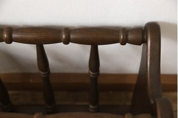和製ビンテージ　ナラ材　飛騨産業　キツツキマーク　挽物のデザインがおしゃれなマガジンラック(本立て、収納、ヴィンテージ)(R-070009)