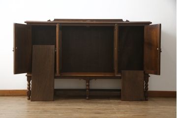 中古　三越家具(現カントリーハウス)　Brugge(ブルージュ)　希少な廃版品　クラシカルな空間づくりにぴったりなサイドボード(収納棚、飾り棚、戸棚、サイドボード、サイドキャビネット、本箱、ブックケース)(R-070012)