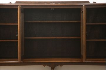 中古　三越家具(現カントリーハウス)　Brugge(ブルージュ)　希少な廃版品　クラシカルな空間づくりにぴったりなサイドボード(収納棚、飾り棚、戸棚、サイドボード、サイドキャビネット、本箱、ブックケース)(R-070012)