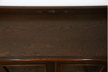 中古　三越家具(現カントリーハウス)　Brugge(ブルージュ)　希少な廃版品　クラシカルな空間づくりにぴったりなサイドボード(収納棚、飾り棚、戸棚、サイドボード、サイドキャビネット、本箱、ブックケース)(R-070012)