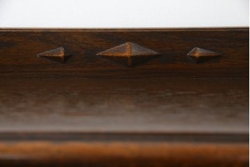 中古　三越家具(現カントリーハウス)　Brugge(ブルージュ)　希少な廃版品　クラシカルな空間づくりにぴったりなサイドボード(収納棚、飾り棚、戸棚、サイドボード、サイドキャビネット、本箱、ブックケース)(R-070012)