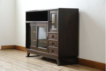 中古　美品　松本民芸家具　どこかレトロな雰囲気も感じる90型茶タンス(サイドボード、戸棚、収納棚)(定価約44万円)(R-070056)
