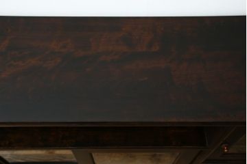 中古　美品　松本民芸家具　どこかレトロな雰囲気も感じる90型茶タンス(サイドボード、戸棚、収納棚)(定価約44万円)(R-070056)