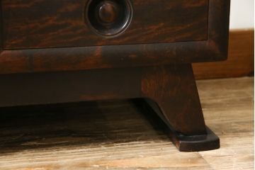 中古　美品　松本民芸家具　どこかレトロな雰囲気も感じる90型茶タンス(サイドボード、戸棚、収納棚)(定価約44万円)(R-070056)