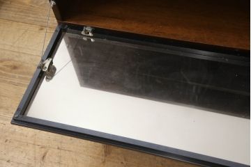 中古　Cassinaixc.(カッシーナイクスシー)　BREATH(ブレス)　スタイリッシュな佇まいが魅力的なシアターボード(テレビ台、ローボード)(R-070061)