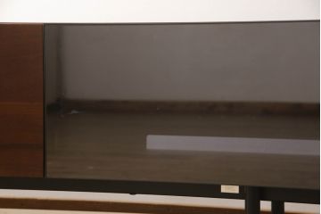 中古　Cassinaixc.(カッシーナイクスシー)　BREATH(ブレス)　スタイリッシュな佇まいが魅力的なシアターボード(テレビ台、ローボード)(R-070061)