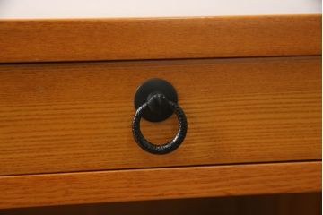 中古　美品　タモ材　天板玉杢　モダンな文机(ローテーブル、座机、作業台、ワークデスク、在宅用、在宅ワーク用)(R-070115)