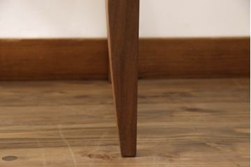 中古　イタリア製　ポラダ(porada)社　アーレキン(ARLEKIN)　優美な曲線ラインが目を惹くダイニングチェア(椅子、イス、いす)(定価約14万8千円)(R-070119)