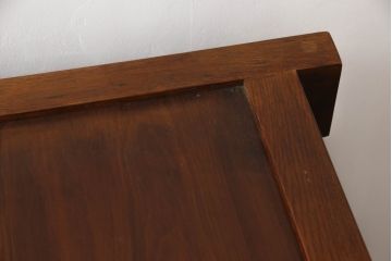 中古　超美品　国産工芸家具　九尺　前面欅(ケヤキ)材　洗練された佇まいと大容量の収納力を兼ね備えた特大水屋箪笥(収納棚、戸棚、キャビネット、食器棚、店舗什器)(R-070123)