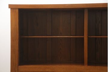 中古　美品　楡(ニレ)材　総無垢材　美しい木目と品のある佇まいが魅力の五尺水屋箪笥サイドボード(引き出し、収納棚、戸棚、食器棚)(R-070145)